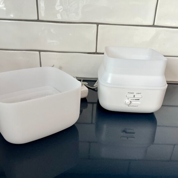 Spa-room GuardianAir Color Changing Essential Oil Diffuser/Mister/Humidifier - Picture 5 of 9